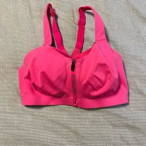 Victoria Sport Incredible knockout ultra Max pink sports Bra Size 34DD